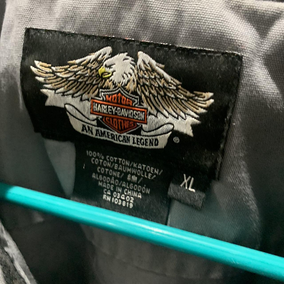 Vests - Picture 3 of 3